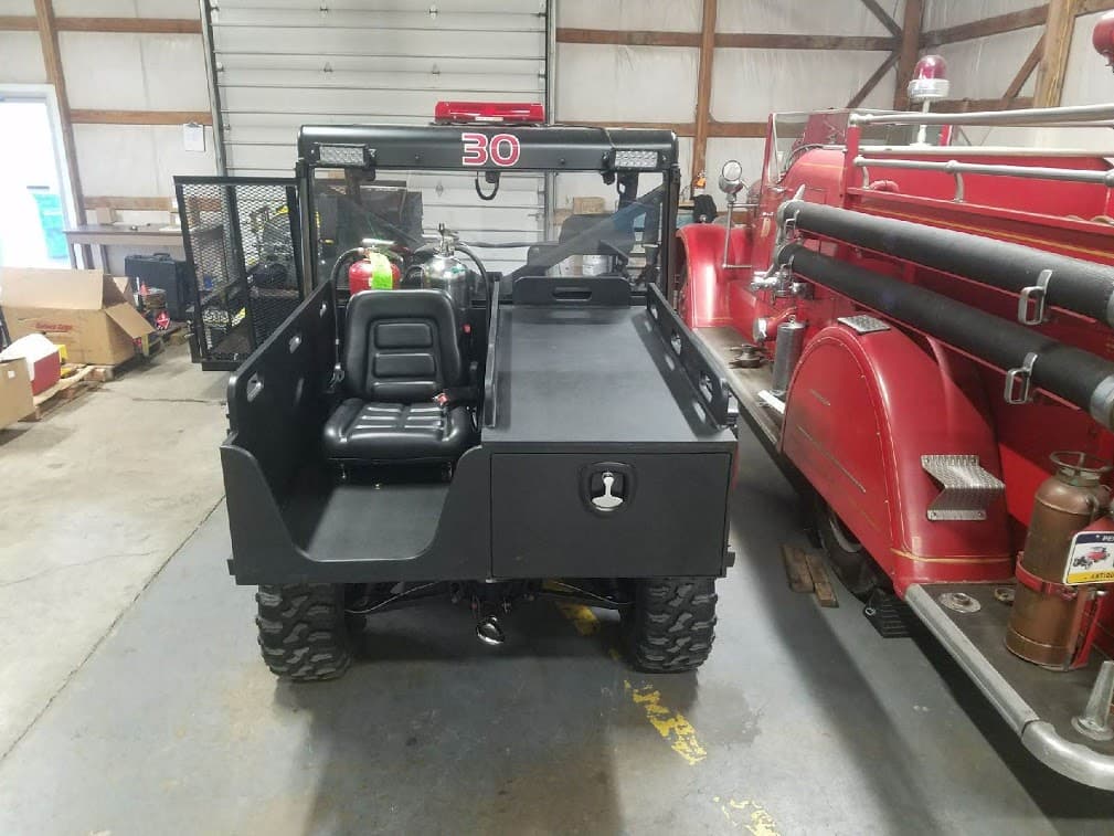 Medical skid unit with patient transport deck and attendant seat