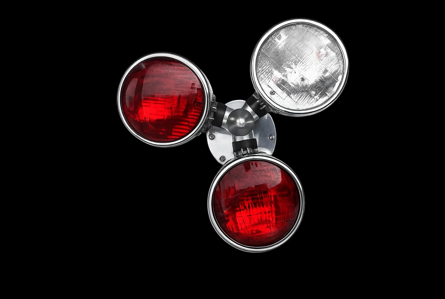 A Roto-Ray warning light photographed head-on in the EFES studio